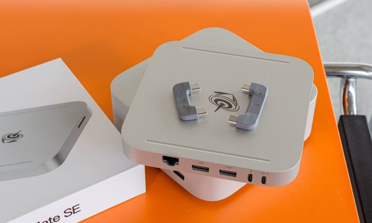 بررسی مینی پیسی Beelink SER9 Pro؛ غول کوچک رایزن 7 با داک توسعه M.2 16 بررسی مینی پیسی Beelink SER9 Pro؛ غول کوچک رایزن 7 با داک توسعه M.2