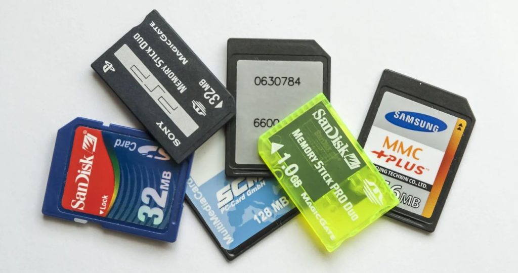 ۵ اشتباه رایج در استفاده از کارتهای حافظه SD که باید از آنها پرهیز کنید 16 ۵ اشتباه رایج در استفاده از کارتهای حافظه SD که باید از آنها پرهیز کنید