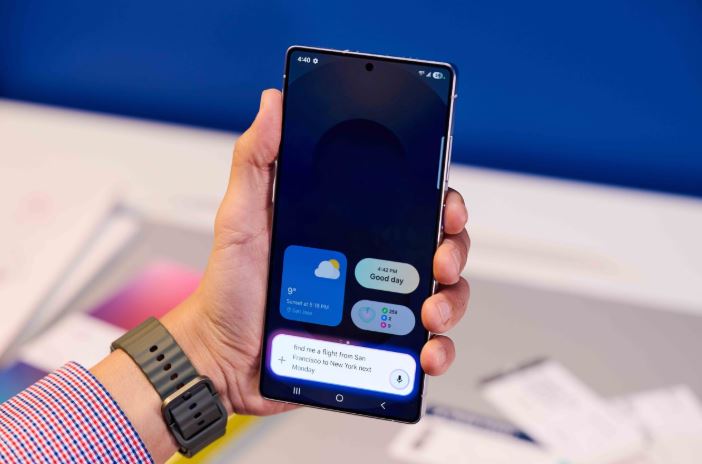 با Galaxy AI سامسونگ، گوشی شما هوشمندتر از همیشه و همراه شخصی واقعیتان خواهد شد 14 با Galaxy AI سامسونگ، گوشی شما هوشمندتر از همیشه و همراه شخصی واقعیتان خواهد شد