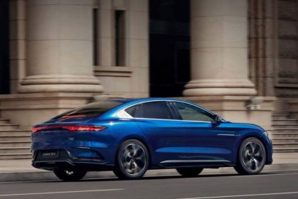 BYD در سهماهه سوم ۲۰۲۵ از تسلا پیشی گرفت و به پرفروشترین خودروساز برقی جهان تبدیل شد 13 BYD در سهماهه سوم ۲۰۲۵ از تسلا پیشی گرفت و به پرفروشترین خودروساز برقی جهان تبدیل شد