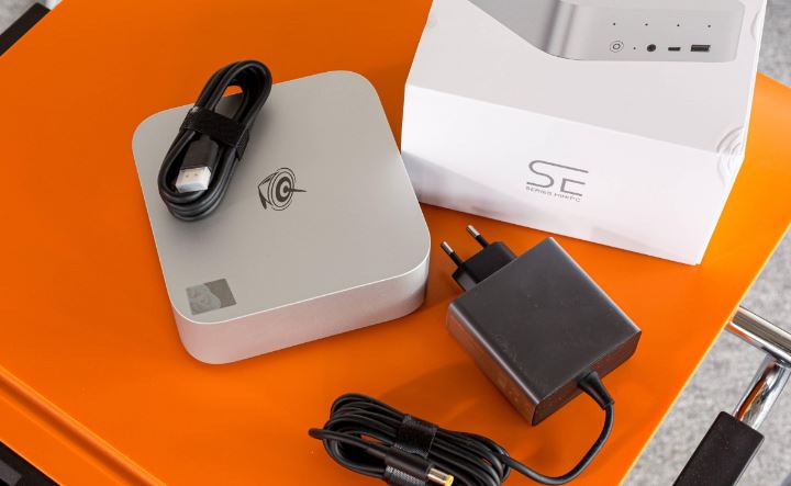 مینیپیسی Beelink SER9 Pro با پردازنده AMD Ryzen 7 H 255: قدرت پرچمدار در اندازه کوچک با قابلیت بازی ۱۰۸۰p 14 مینیپیسی Beelink SER9 Pro با پردازنده AMD Ryzen 7 H 255: قدرت پرچمدار در اندازه کوچک با قابلیت بازی ۱۰۸۰p