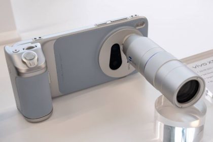 رازهای عکاسی با vivo X300 Pro؛ بررسی تخصصی کیت دوربین و زوم تله‌فوتوی ۲.۳۵ برابری انقلابی