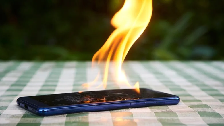 ۱۰ گوشی هوشمند که در تاریخ بدترین عملکرد را داشتند 14 ۱۰ گوشی هوشمند که در تاریخ بدترین عملکرد را داشتند