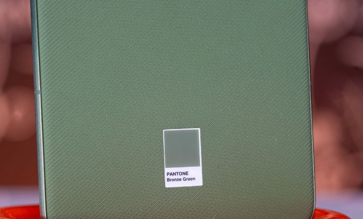 موتورولا با طراحی «حس پارچهای»: آیا رقیب جدی اپل و سامسونگ خواهد شد 14 طراحی که باید آن را «حس» کنید